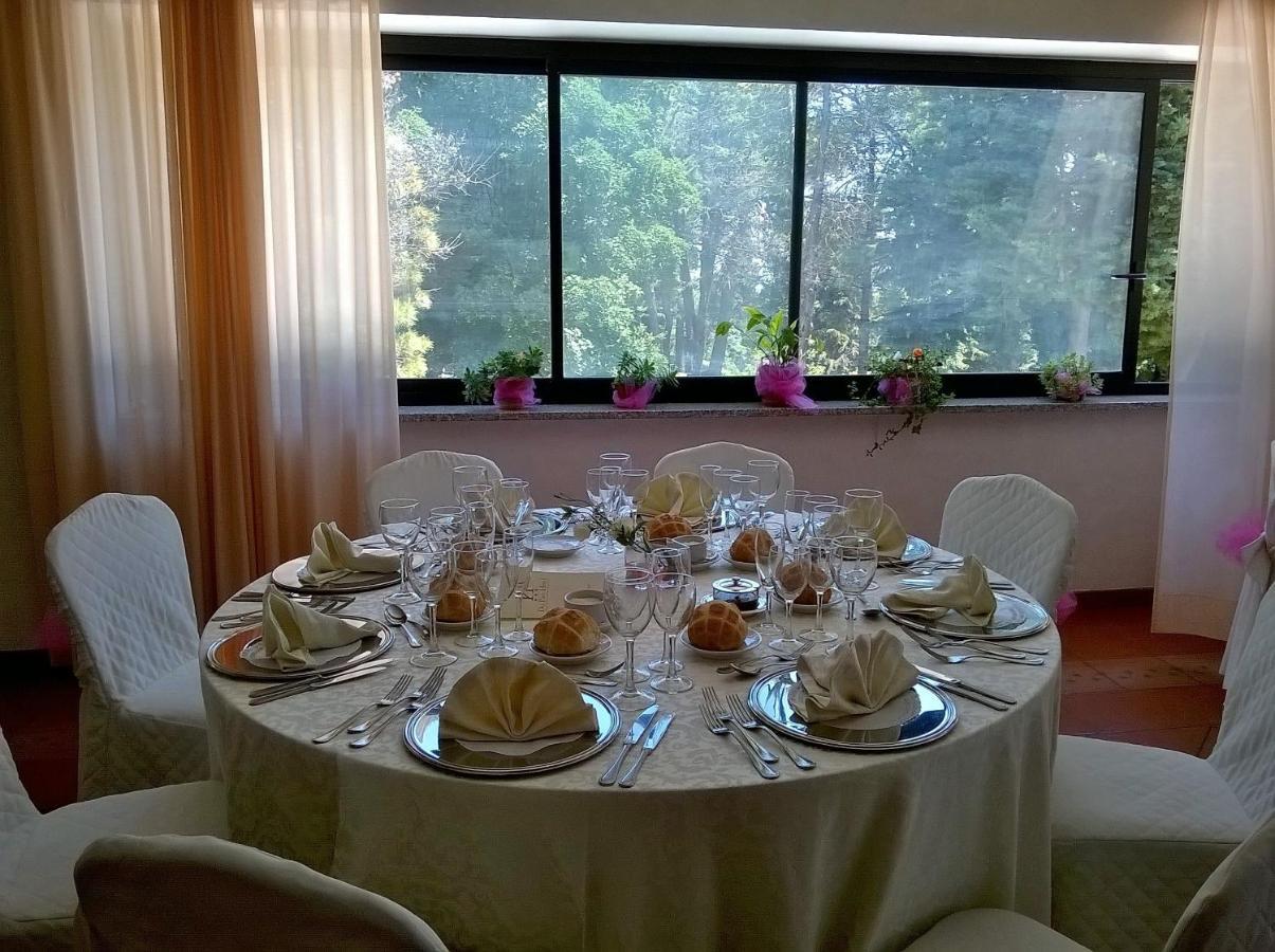 Hotel Du Parc Atri Ngoại thất bức ảnh