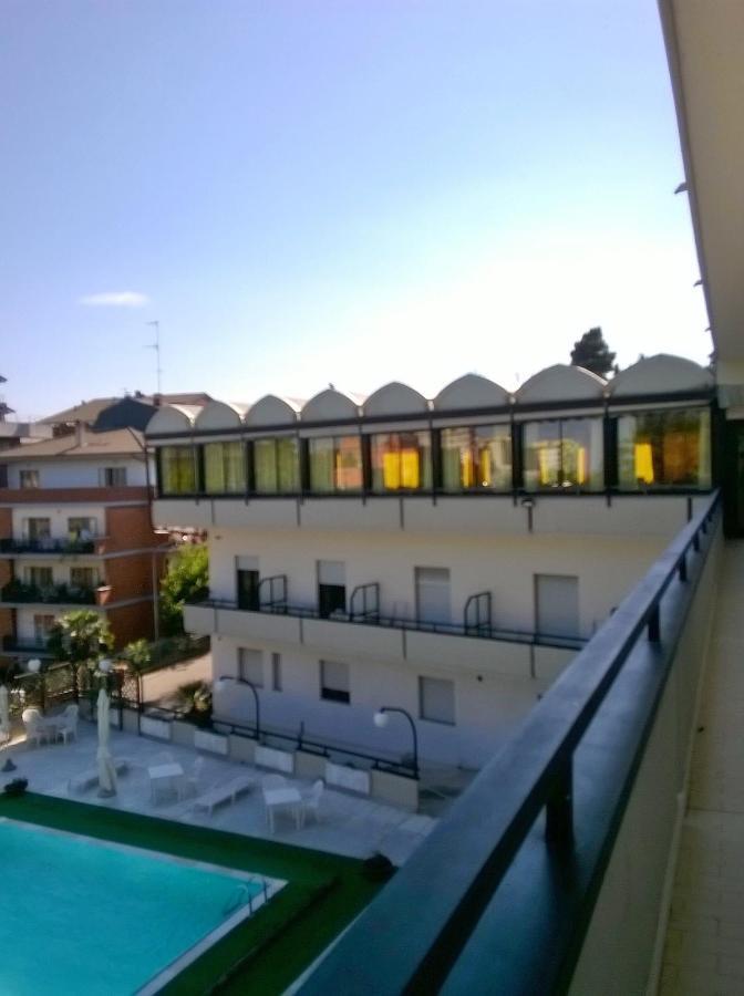 Hotel Du Parc Atri Ngoại thất bức ảnh