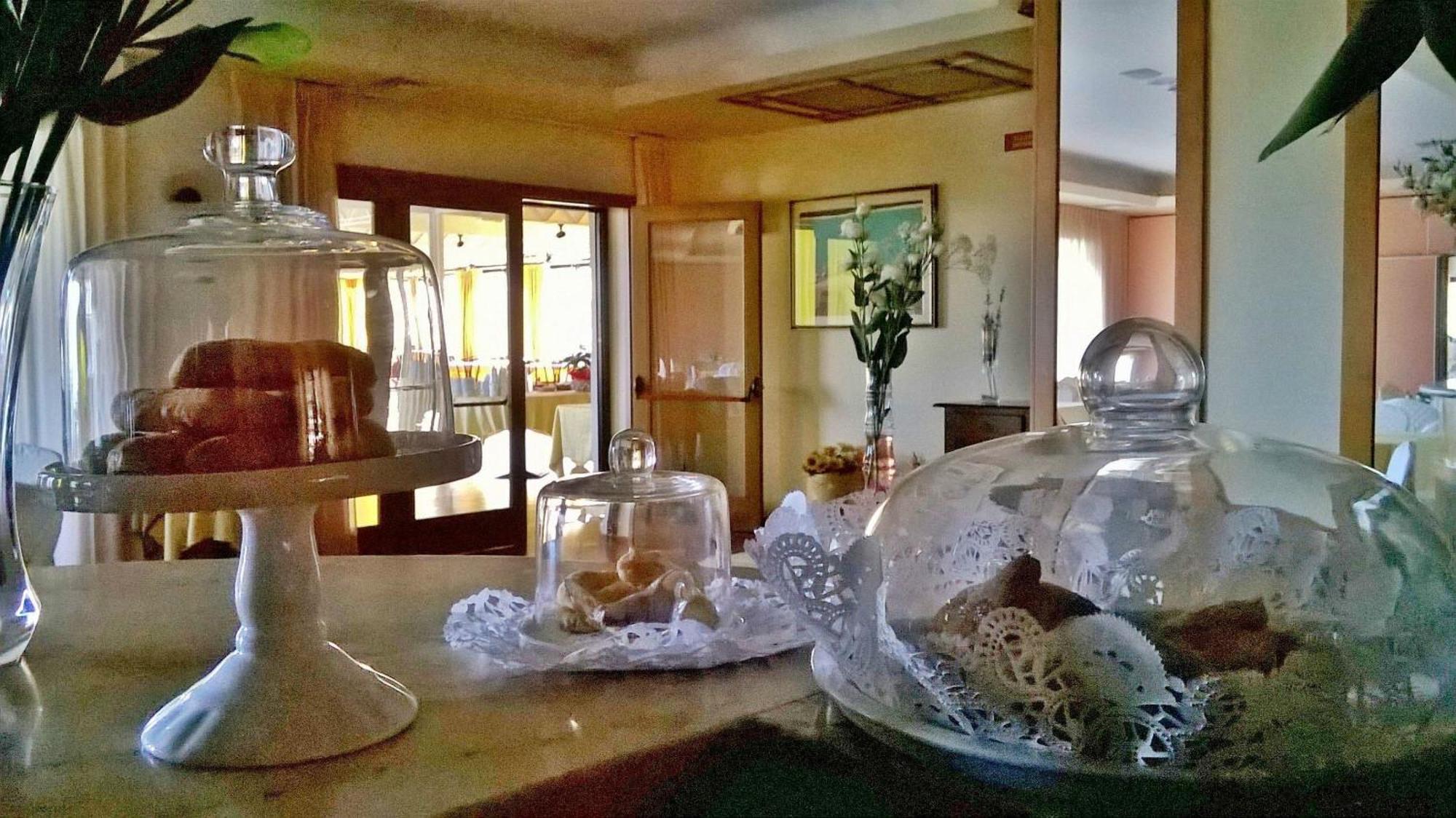 Hotel Du Parc Atri Ngoại thất bức ảnh