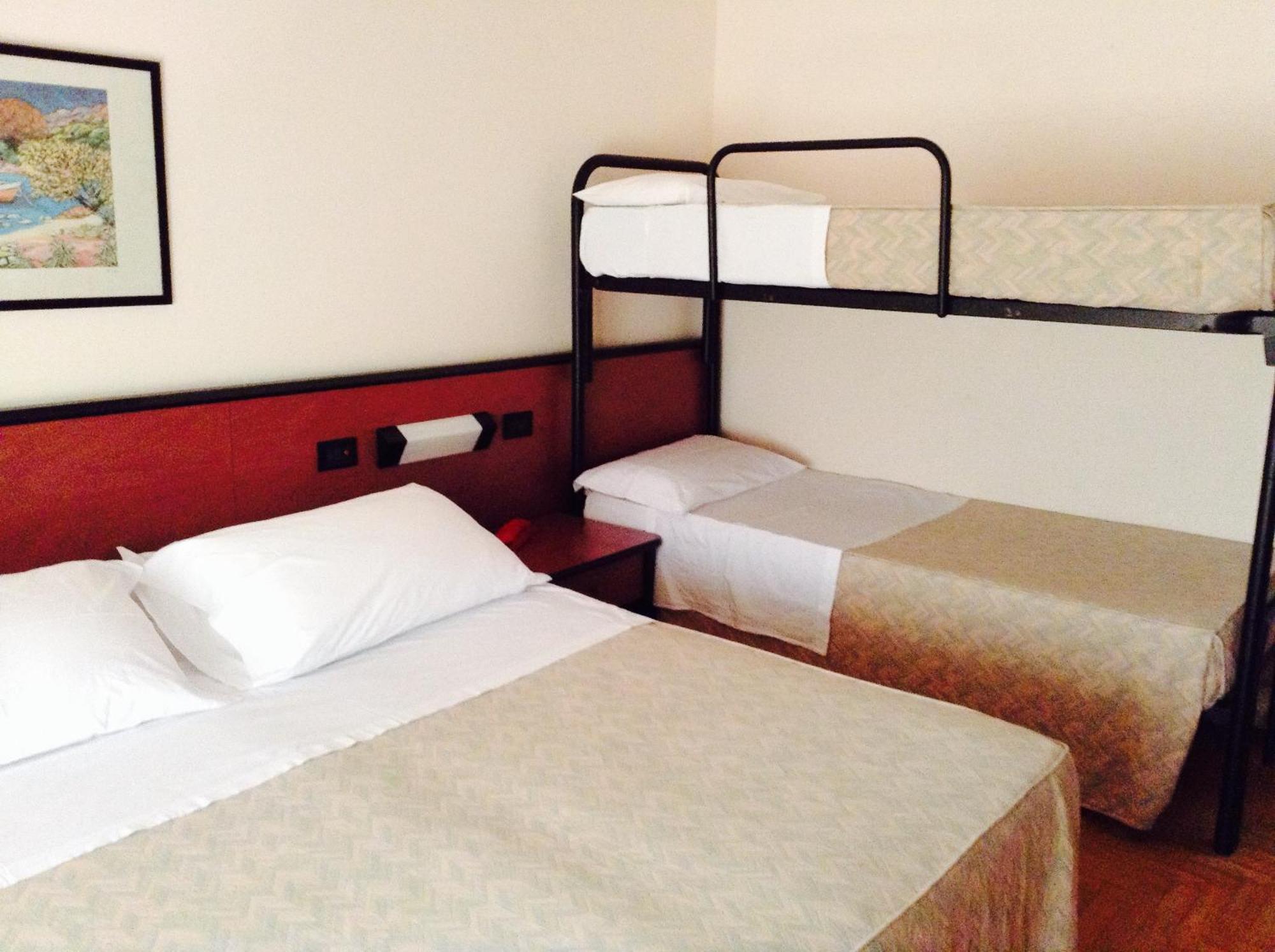 Hotel Du Parc Atri Ngoại thất bức ảnh