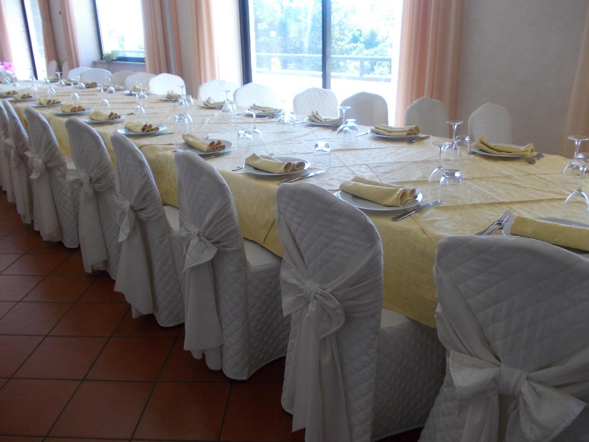 Hotel Du Parc Atri Ngoại thất bức ảnh